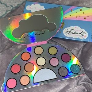Brand new too faced eyeshadow palette